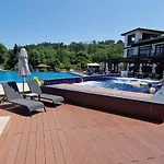 Aj 1 With Pool View, Santa Marina Village, 소조폴
