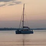 Aj 1 With Pool View, Santa Marina Village, 아파트