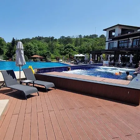 Aj 1 With Pool View, Santa Marina Village, Созополь